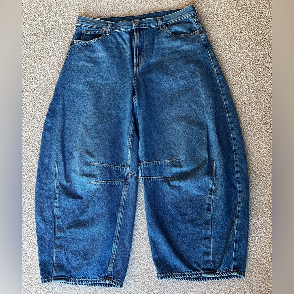 GAP High Rise Horseshoe Jeans - Picture 8 of 15